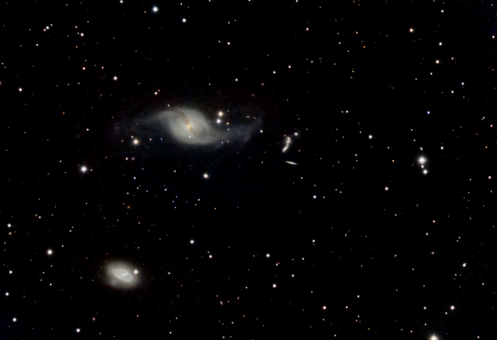 NGC 3718